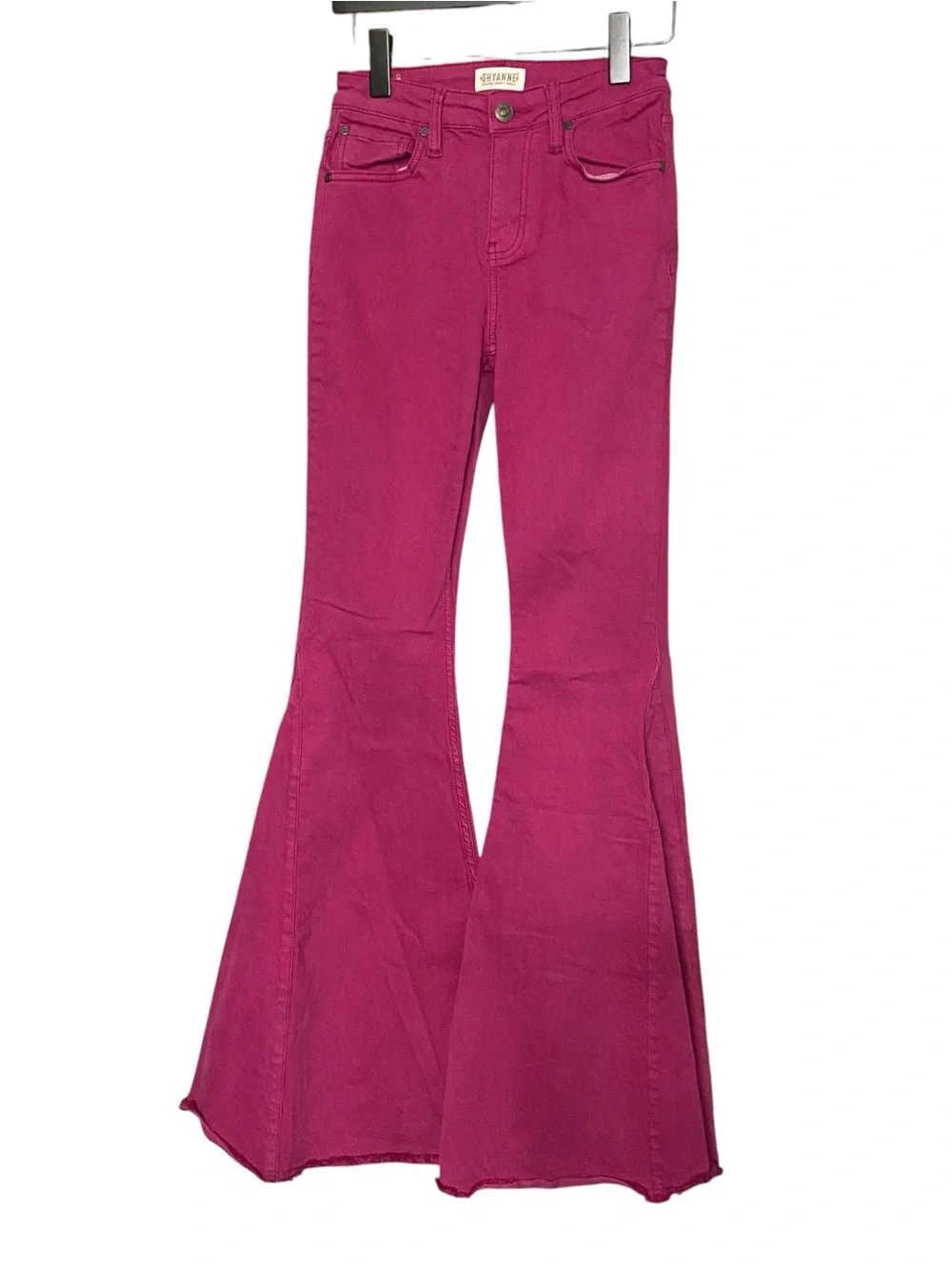 ✨ Shyanne Hot Pink Bell Bottom Jeans ✨
Size 26 | Country Western Vibes 💖🤠 - Picture 2 of 10